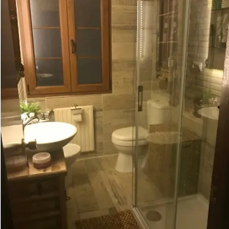 Con Bano Compartido Проживание в семье